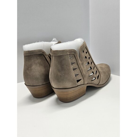 Camel low-rise stacked ankle bootie Women Size 10 Lasser Cut And Zip Up, Comfort - Picture 3 of 16